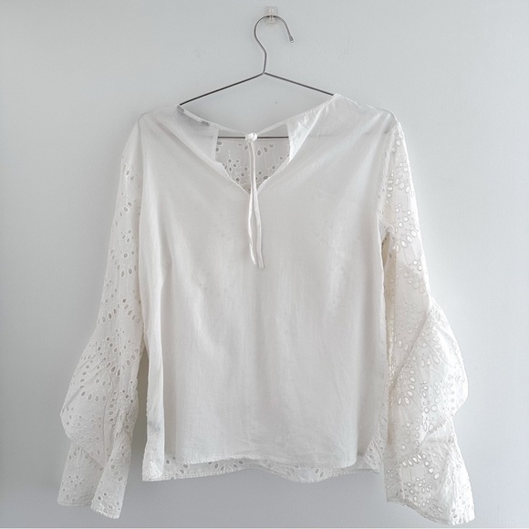 Simply Vera Wang Bohemian White Eyelet Lace Ruffle Front Blouse - Picture 5 of 7